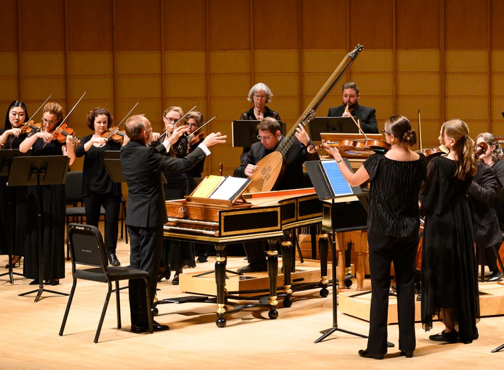 女声合唱 Carpenters Meet BACH Straight from the West End comes Yesterday Once More - The